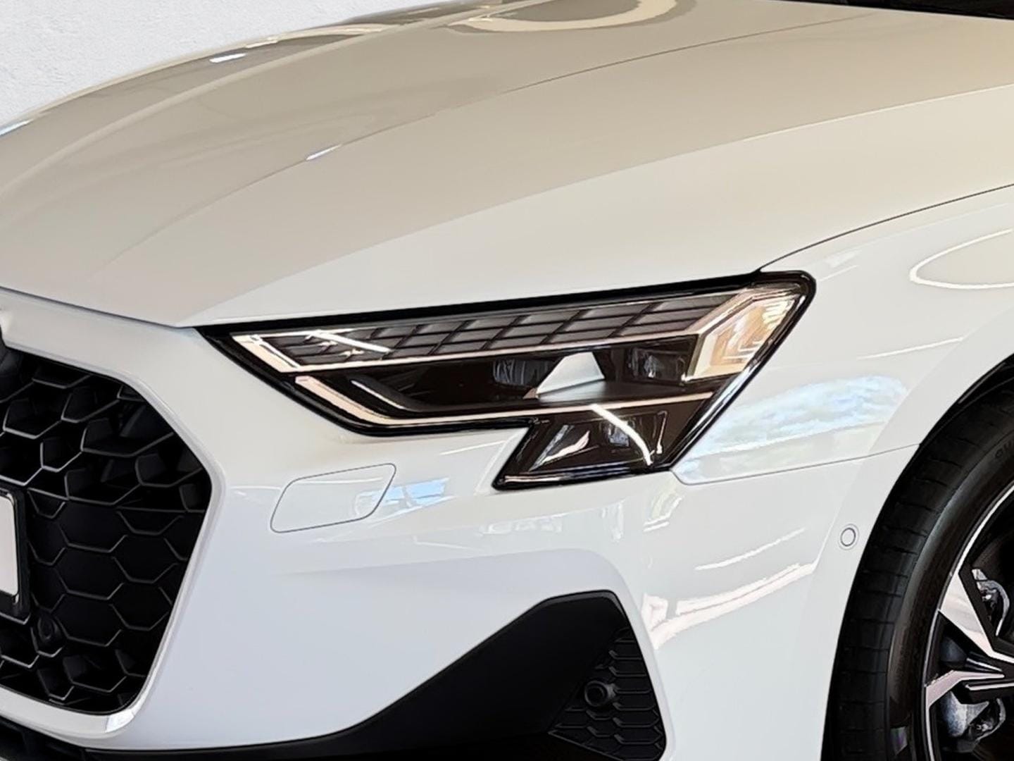 Bild über Audi A3 Sportback advanced 35 TFSI S tronic - für weitere Informationen kontaktieren Sie den Audi Partner
