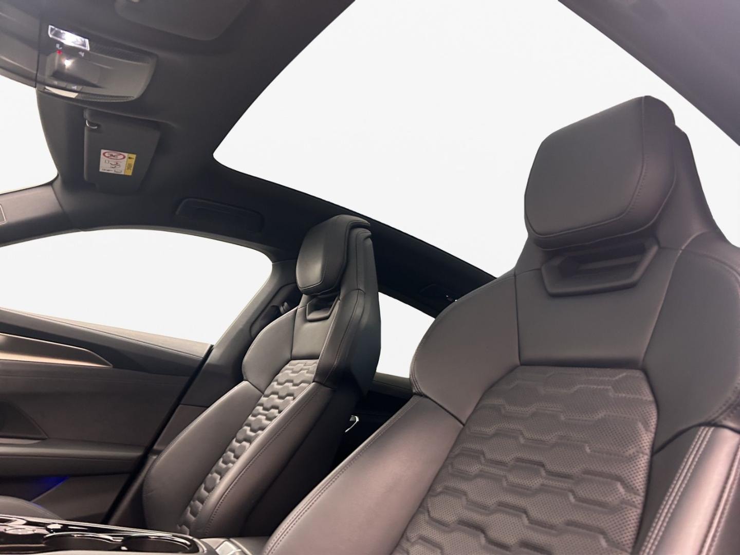 Bild über Audi e-tron GT e-tron quattro - für weitere Informationen kontaktieren Sie den Audi Partner