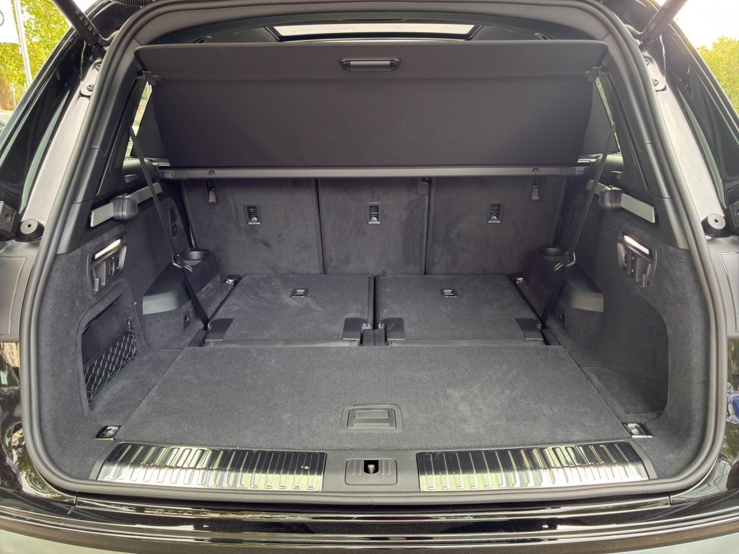 Bild über Audi Q7 SUV TDI quattro 220 kW tiptronic - für weitere Informationen kontaktieren Sie den Audi Partner