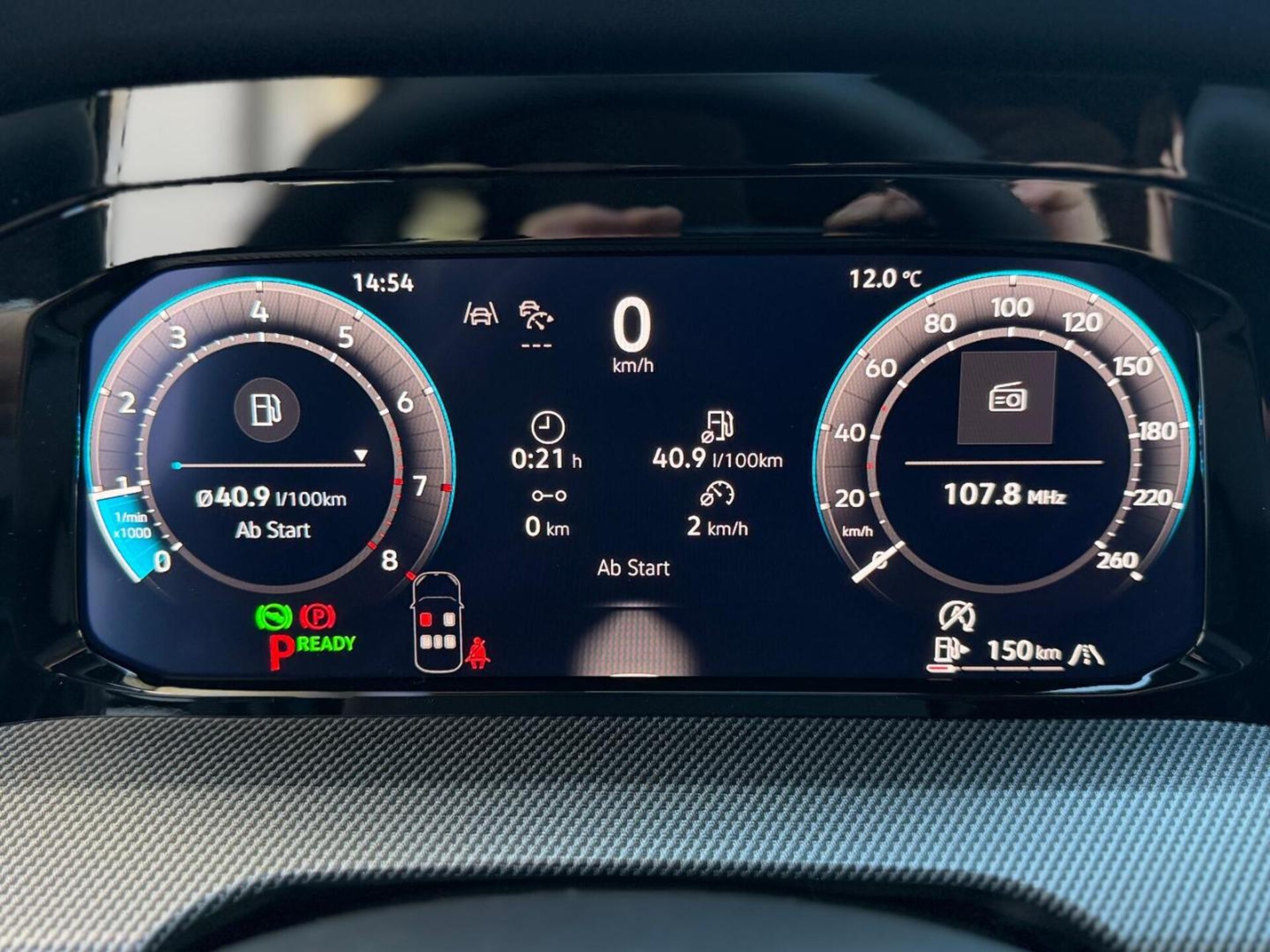 Volkswagen Golf R-Line