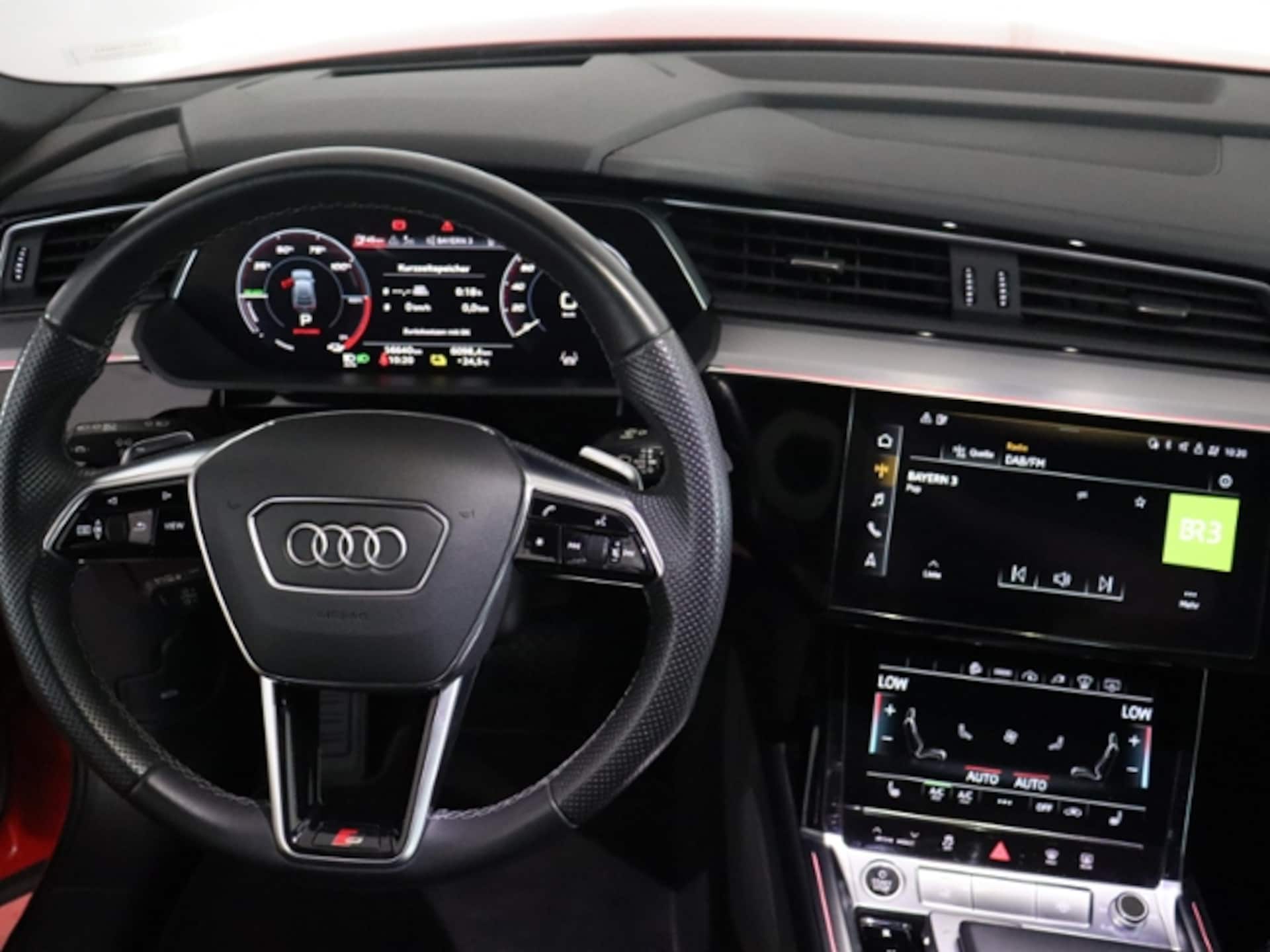 Audi e-tron Sportback S line