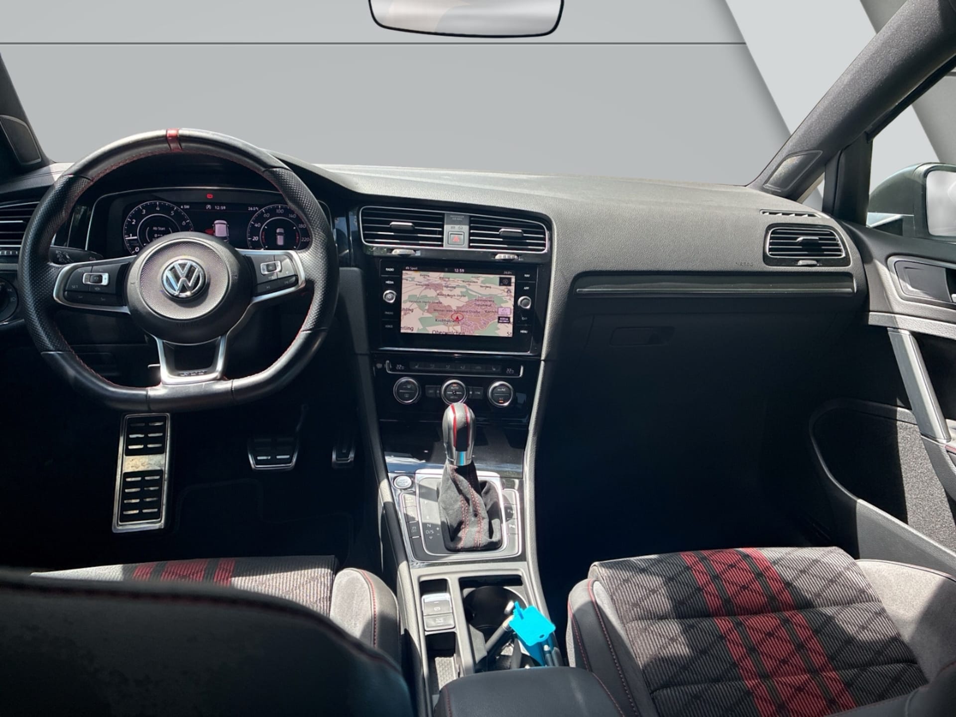 Volkswagen Golf GTI