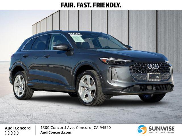 2025 Audi Q5 40 Premium Plus's photo