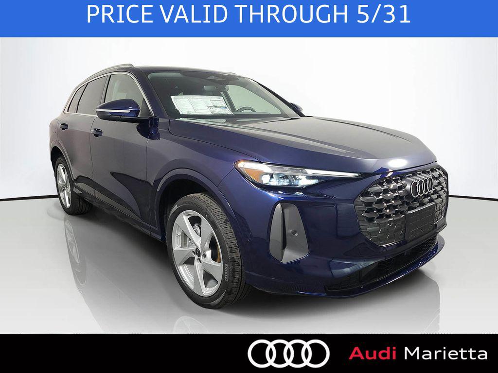 2025 Audi Q5 40 Premium Plus's photo
