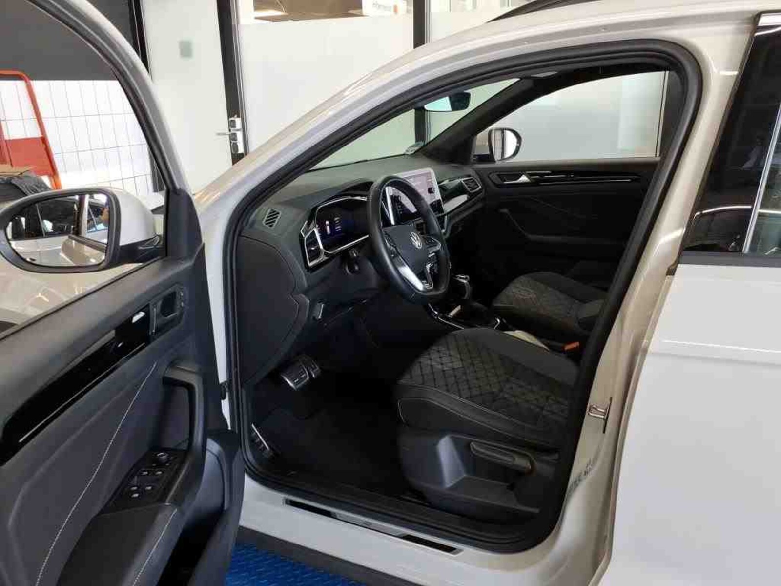 Volkswagen T-Roc – Bild 6
