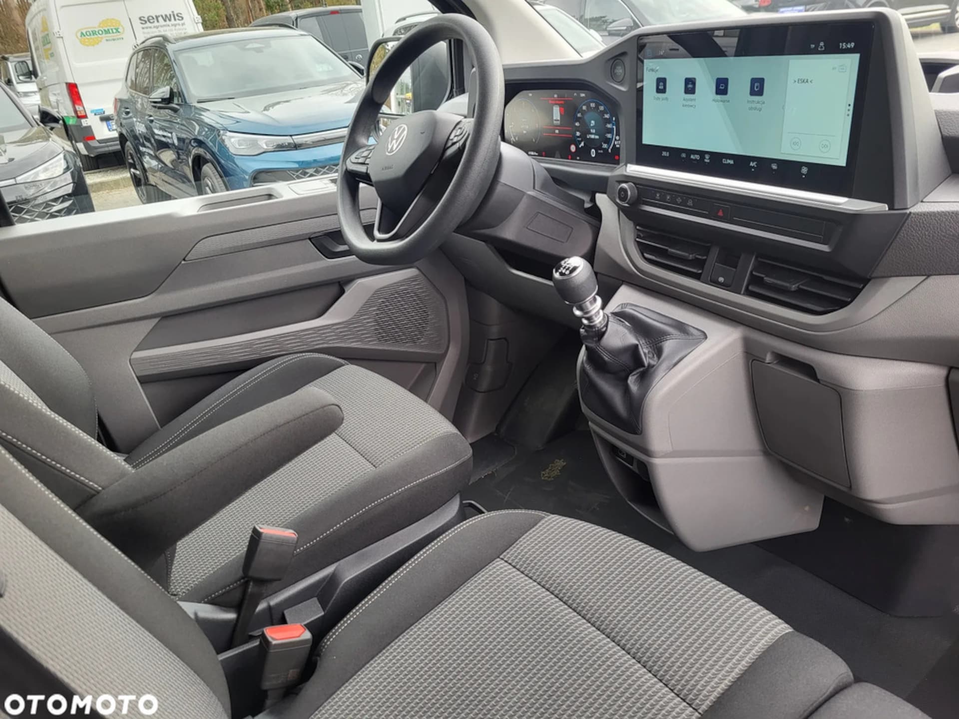 Volkswagen Transporter Furgon długi rozstaw osi
