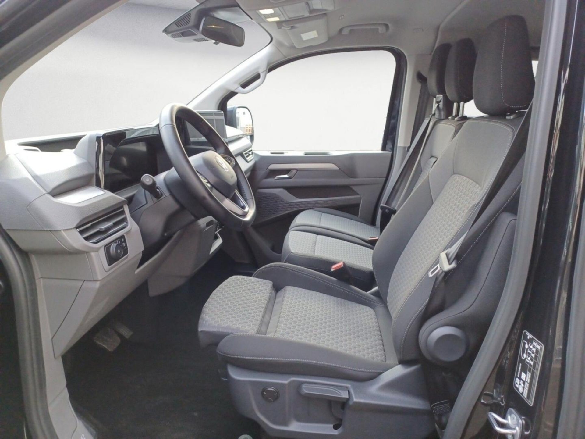 Volkswagen e-Caravelle Life