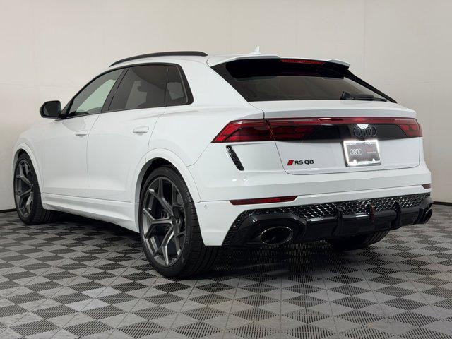 2026 Audi RS Q8 SUV performance