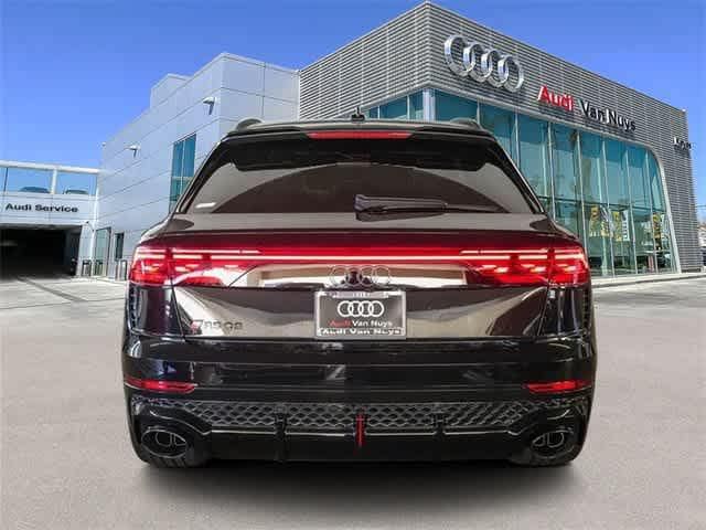 2025 Audi RS Q8 SUV performance