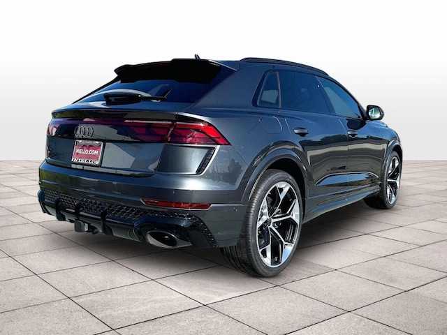 2026 Audi RS Q8 SUV performance