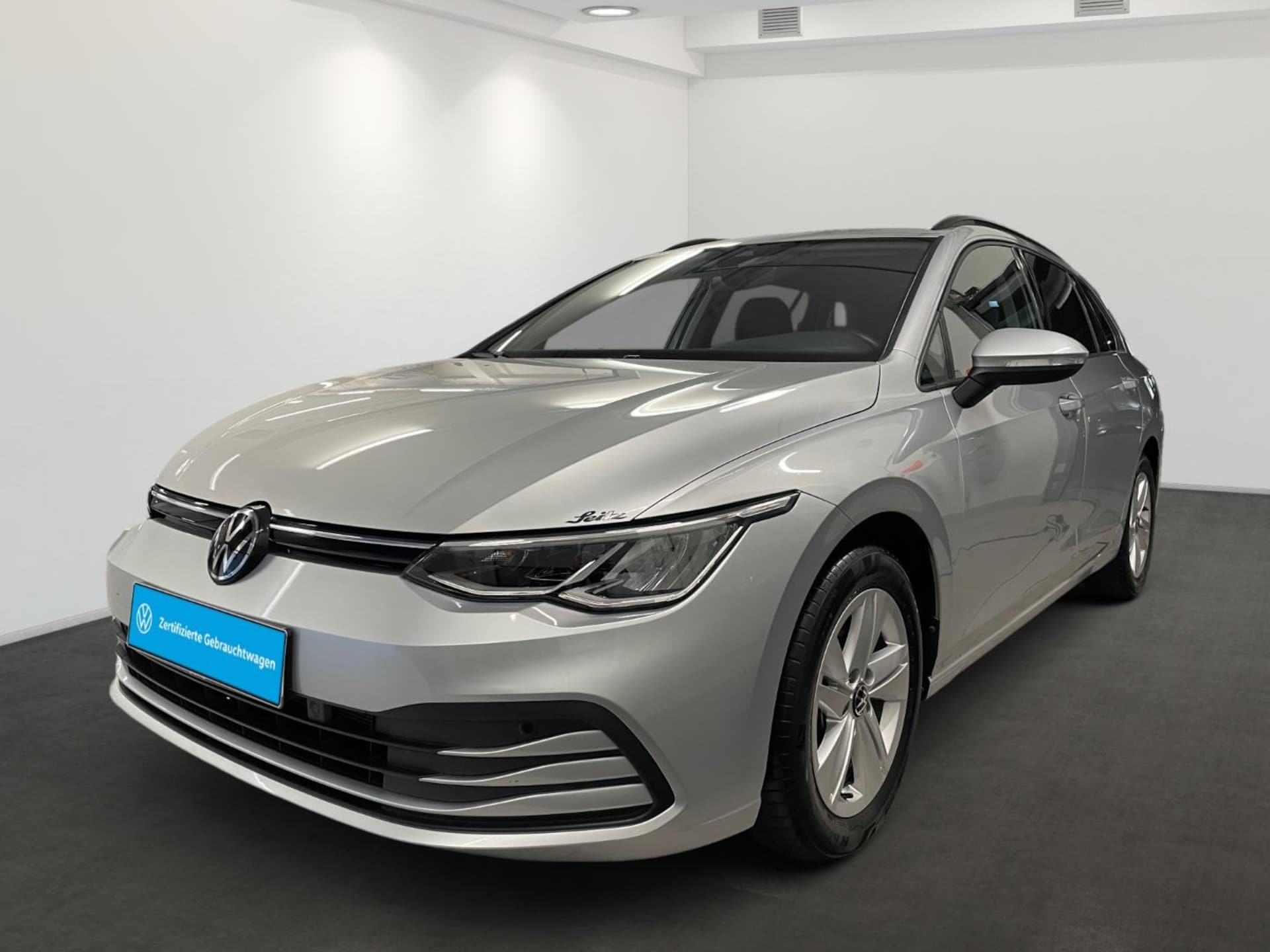 Volkswagen Golf Variant Life