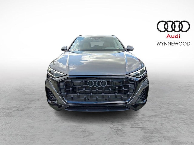 2025 Audi Q8