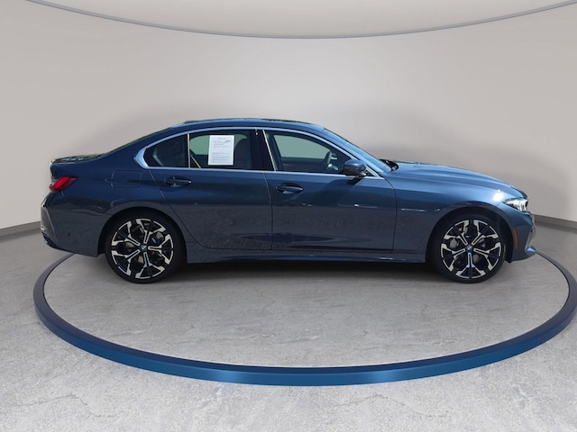 2026 BMW 330i