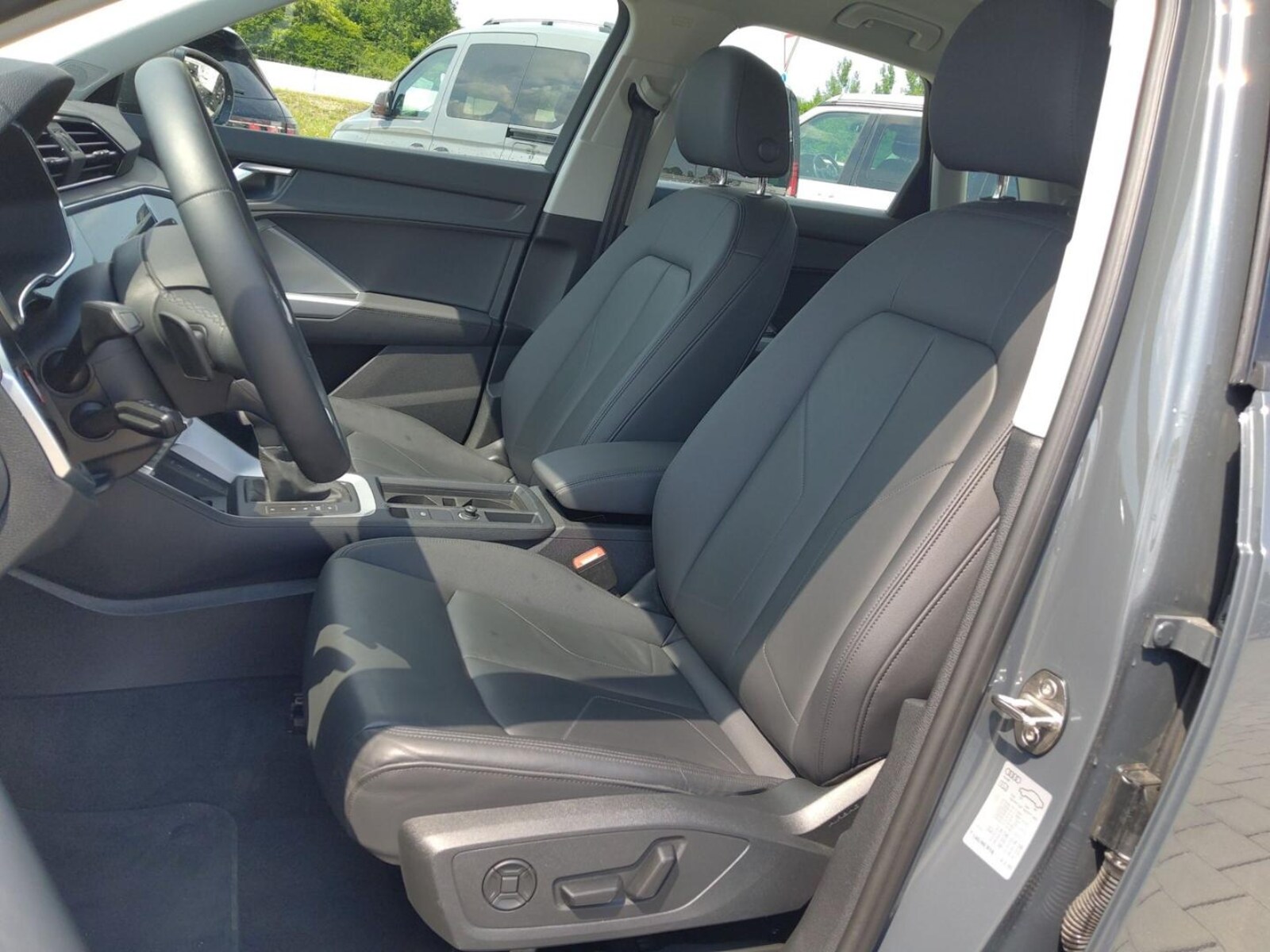 Audi Q3 – Bild 12