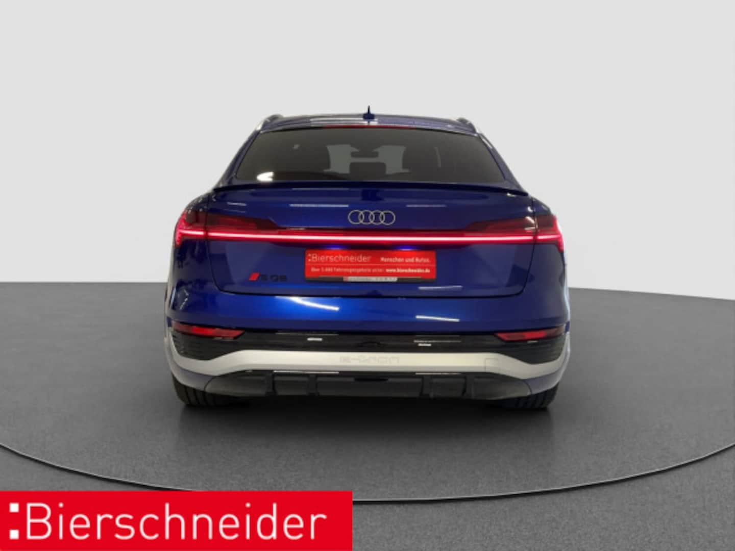 Bild über Audi SQ8 Sportback e-tron e-tron quattro - für weitere Informationen kontaktieren Sie den Audi Partner