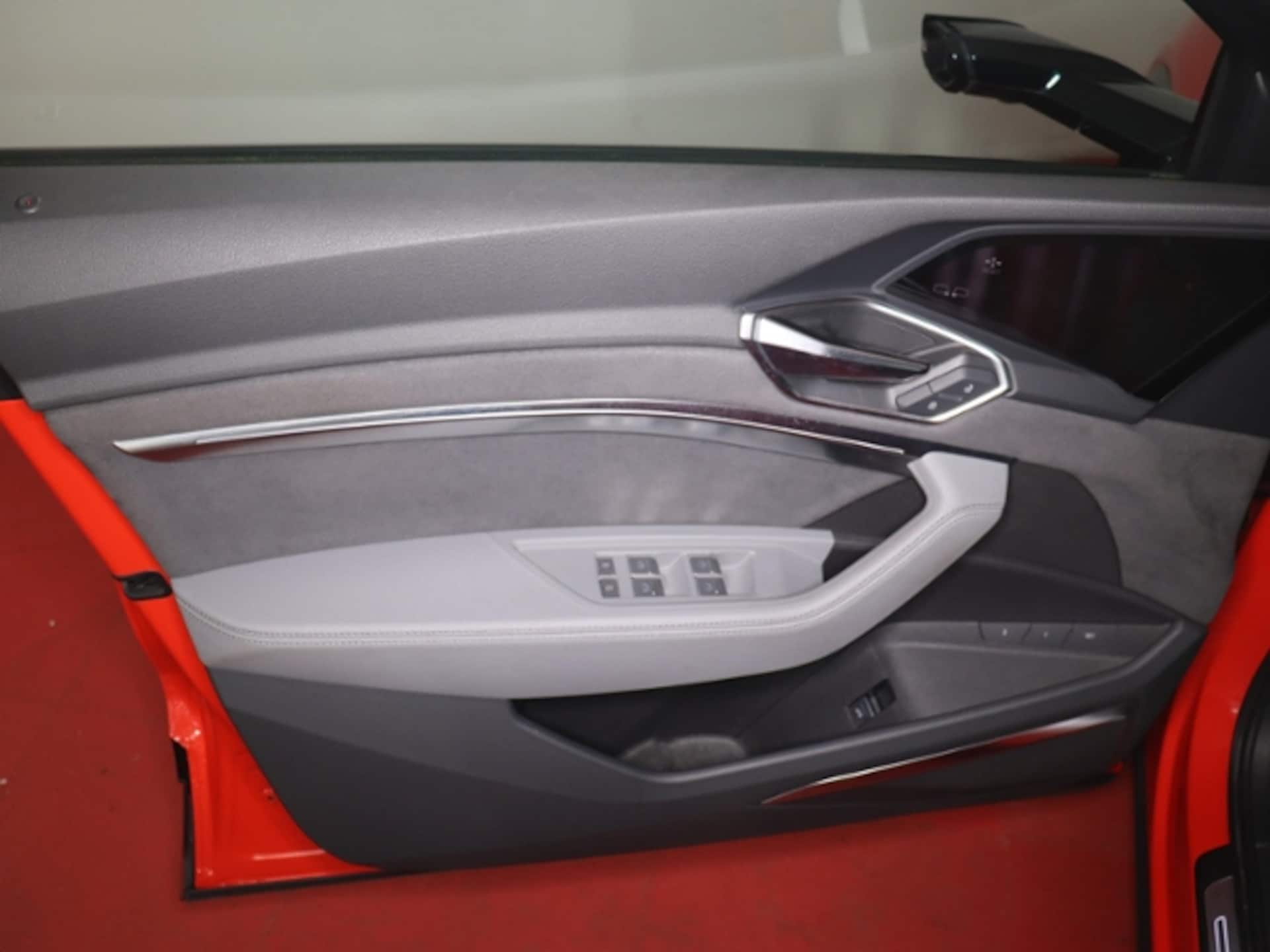 Audi e-tron Sportback S line
