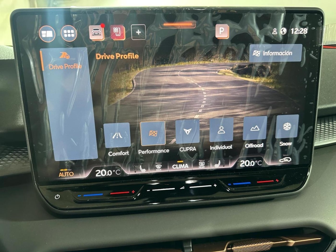 CUPRA Terramar 2.0 TSI VZ 4 Drive DSG 195 kW (265 CV) — photo 16