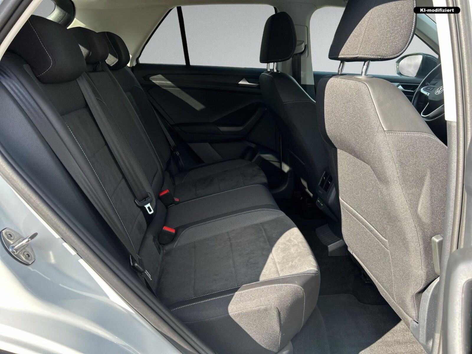 Volkswagen T-Roc – Bild 12