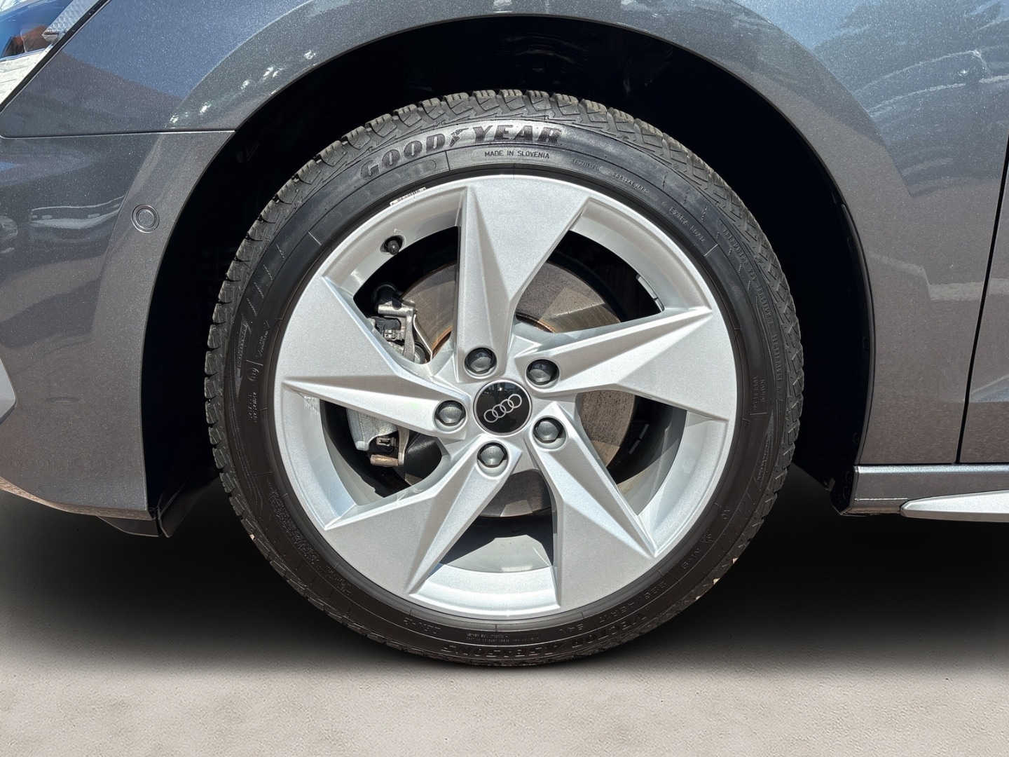 Bild über Audi A3 Sportback S line 35 TFSI S tronic - für weitere Informationen kontaktieren Sie den Audi Partner