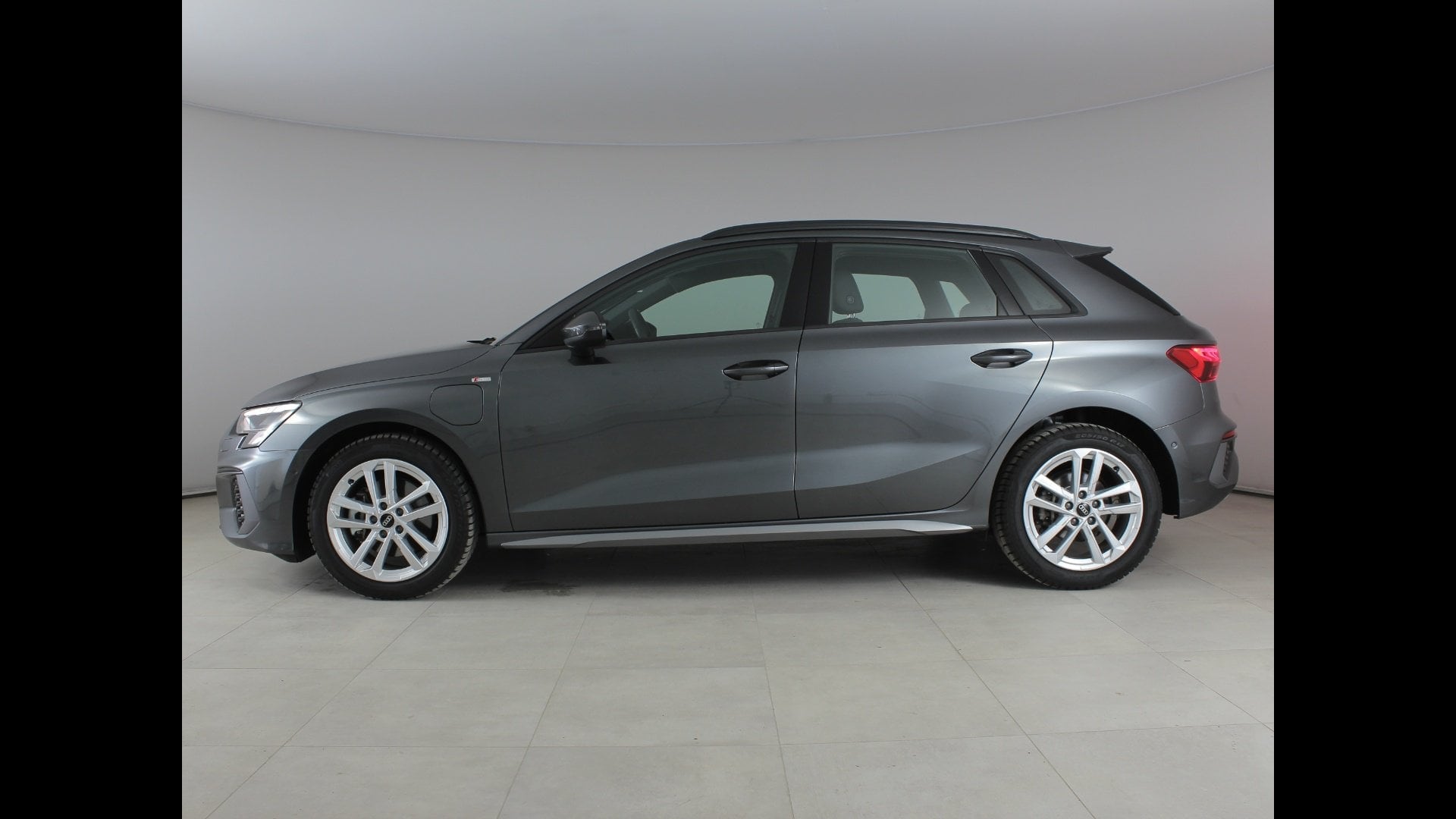 Immagine di Audi A3 Sportback TFSI e S line edition 40 TFSI e 150 kW (204 CV) S tronic - Vista: for more details contact your dealer