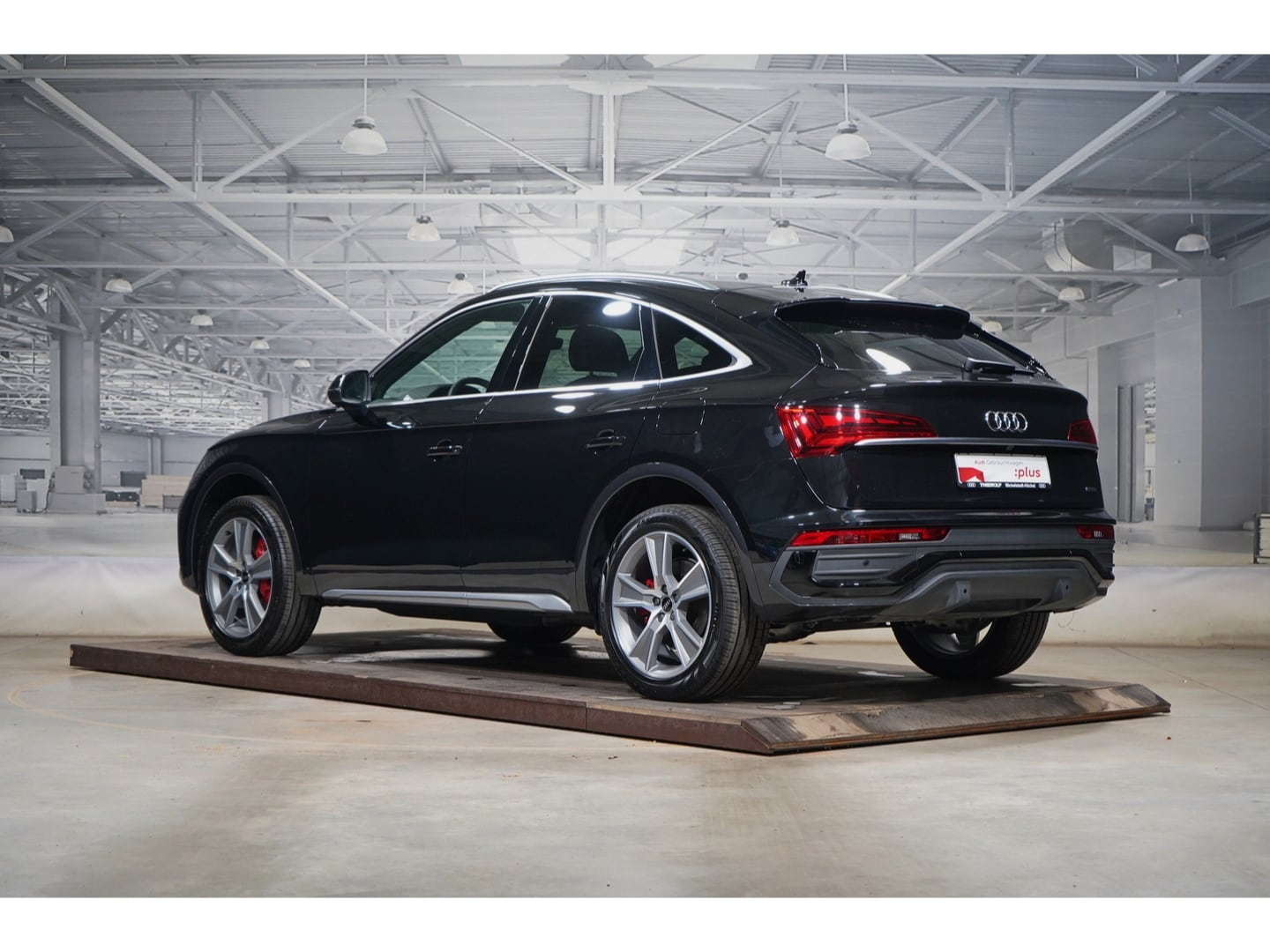 Bild über Audi Q5 Sportback TFSI e advanced 50 TFSI e quattro S tronic - für weitere Informationen kontaktieren Sie den Audi Partner