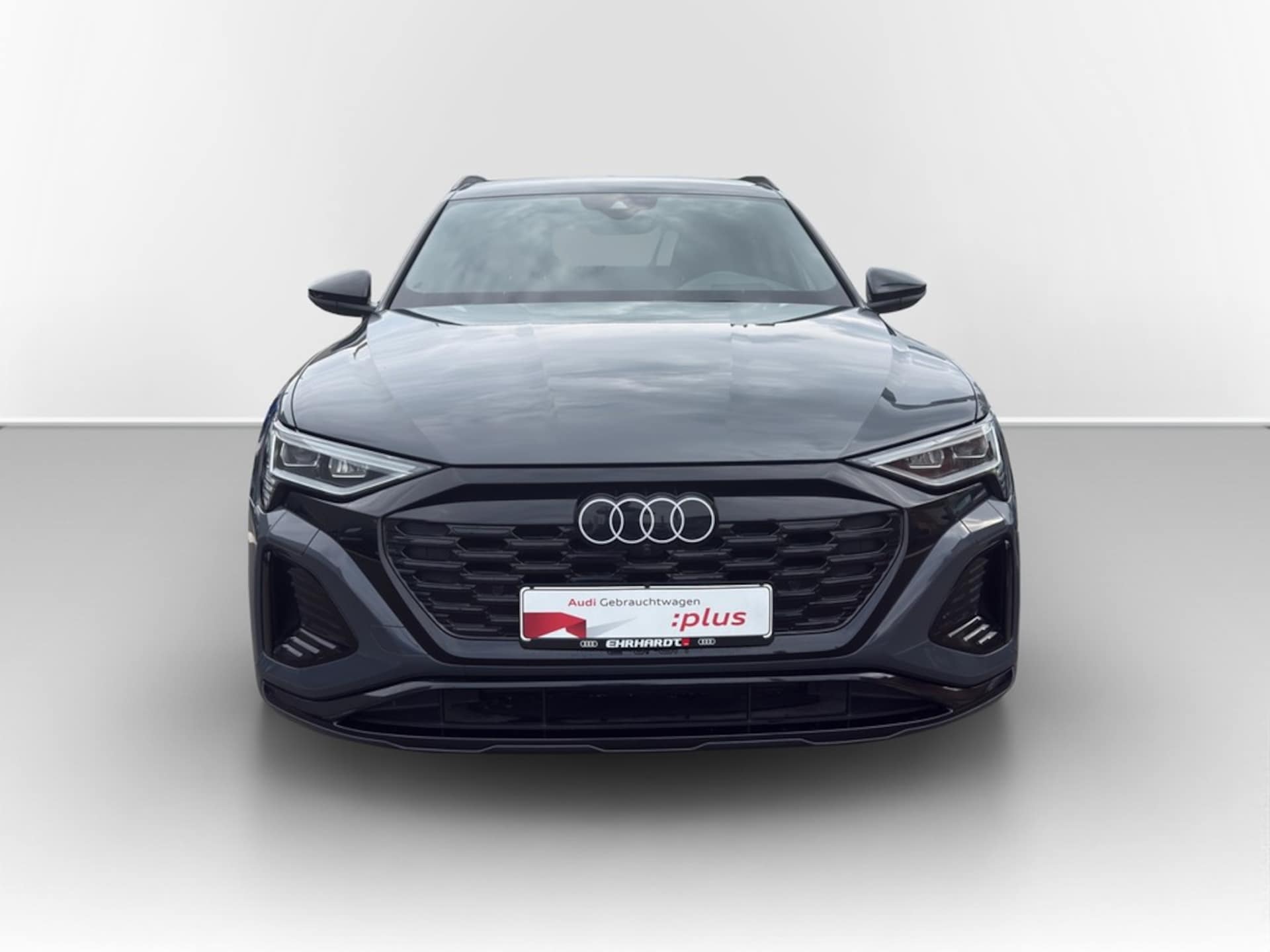 Audi Q8 e-tron S line