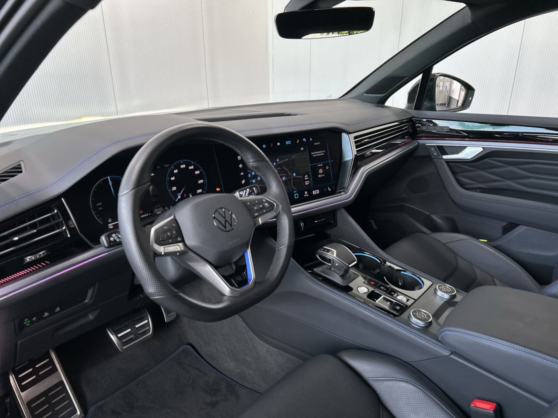Volkswagen Touareg R