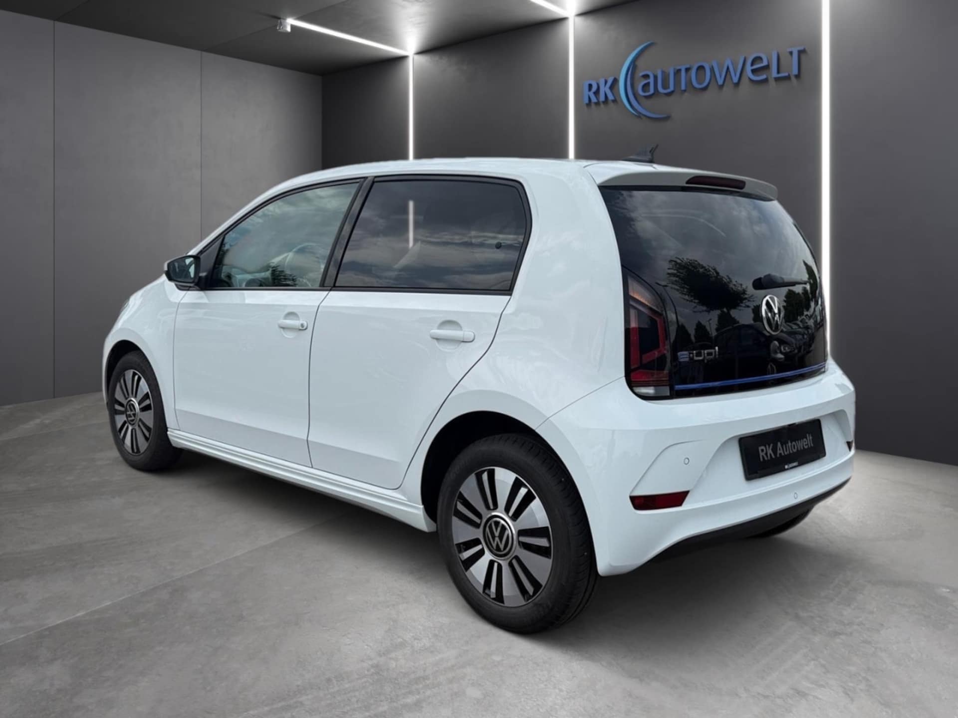 Volkswagen e-up! Style "Plus"
