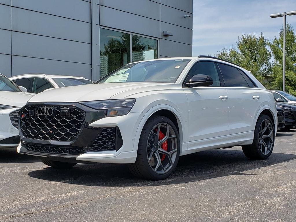 2026 Audi RS Q8 -'s photo