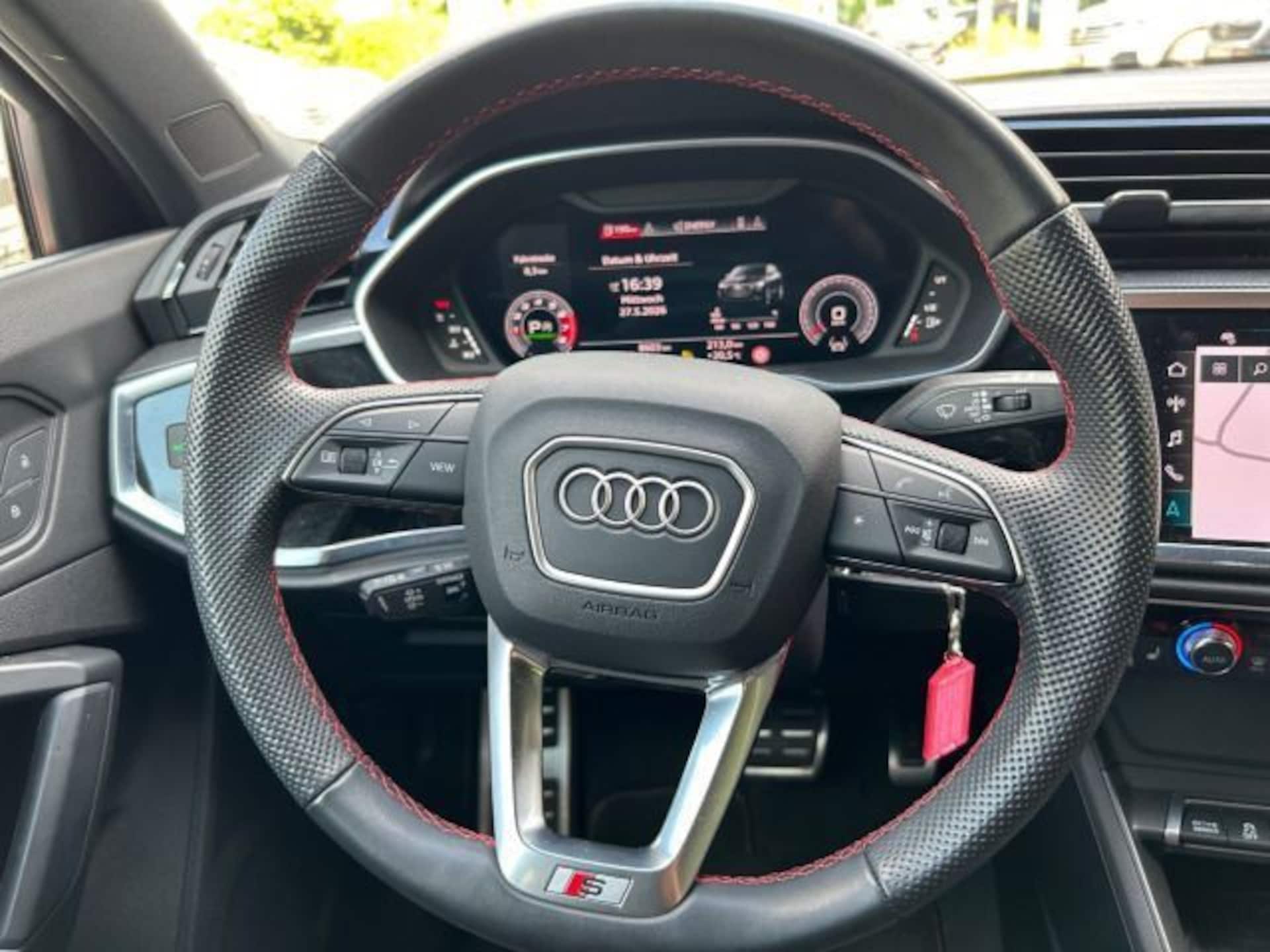 Audi Q3 Sportback S line