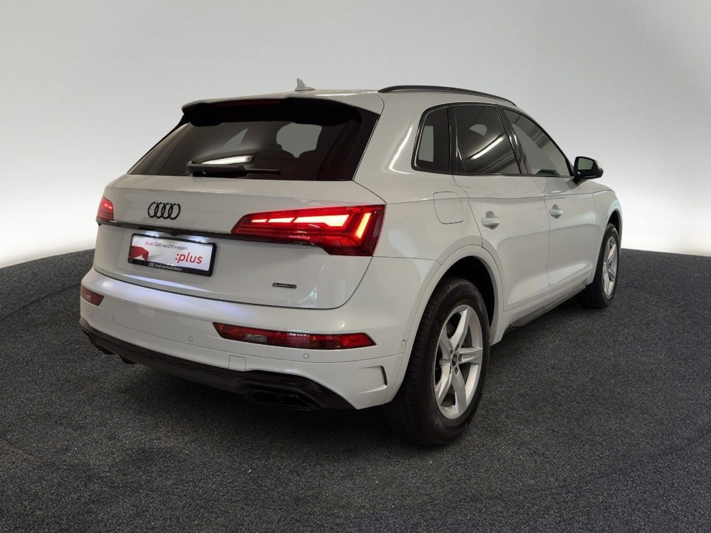 Bild über Audi Q5 TFSI e S line 55 TFSI e quattro S tronic - für weitere Informationen kontaktieren Sie den Audi Partner