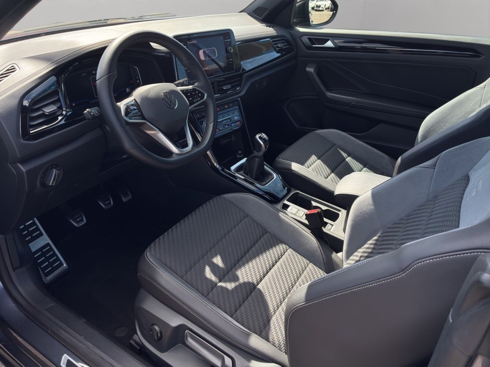 Volkswagen T-Roc Cabriolet – Bild 11