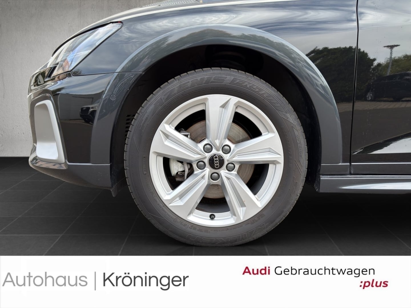 Bild über Audi A3 allstreet 35 TFSI S tronic - für weitere Informationen kontaktieren Sie den Audi Partner