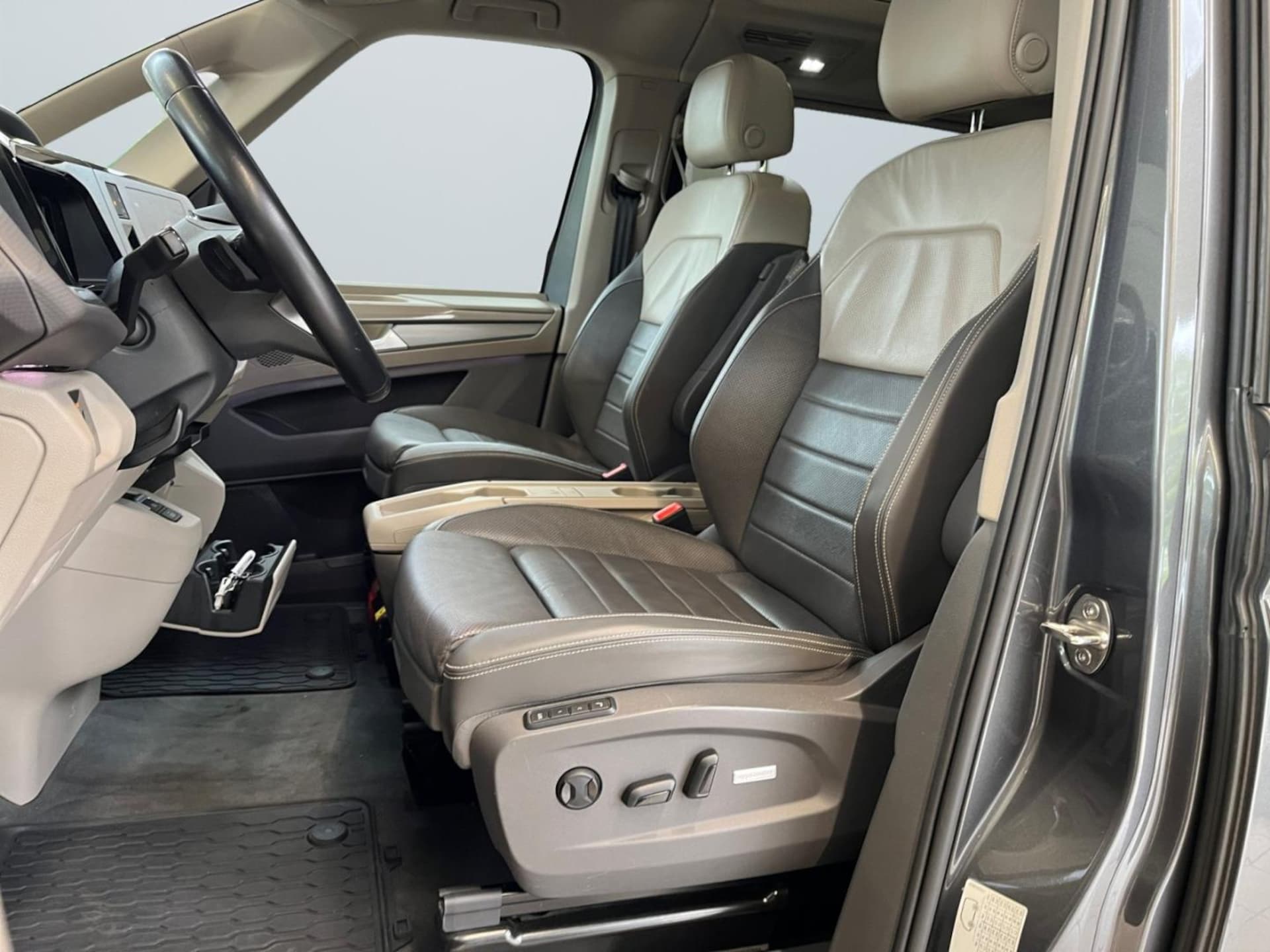 Volkswagen Multivan Style