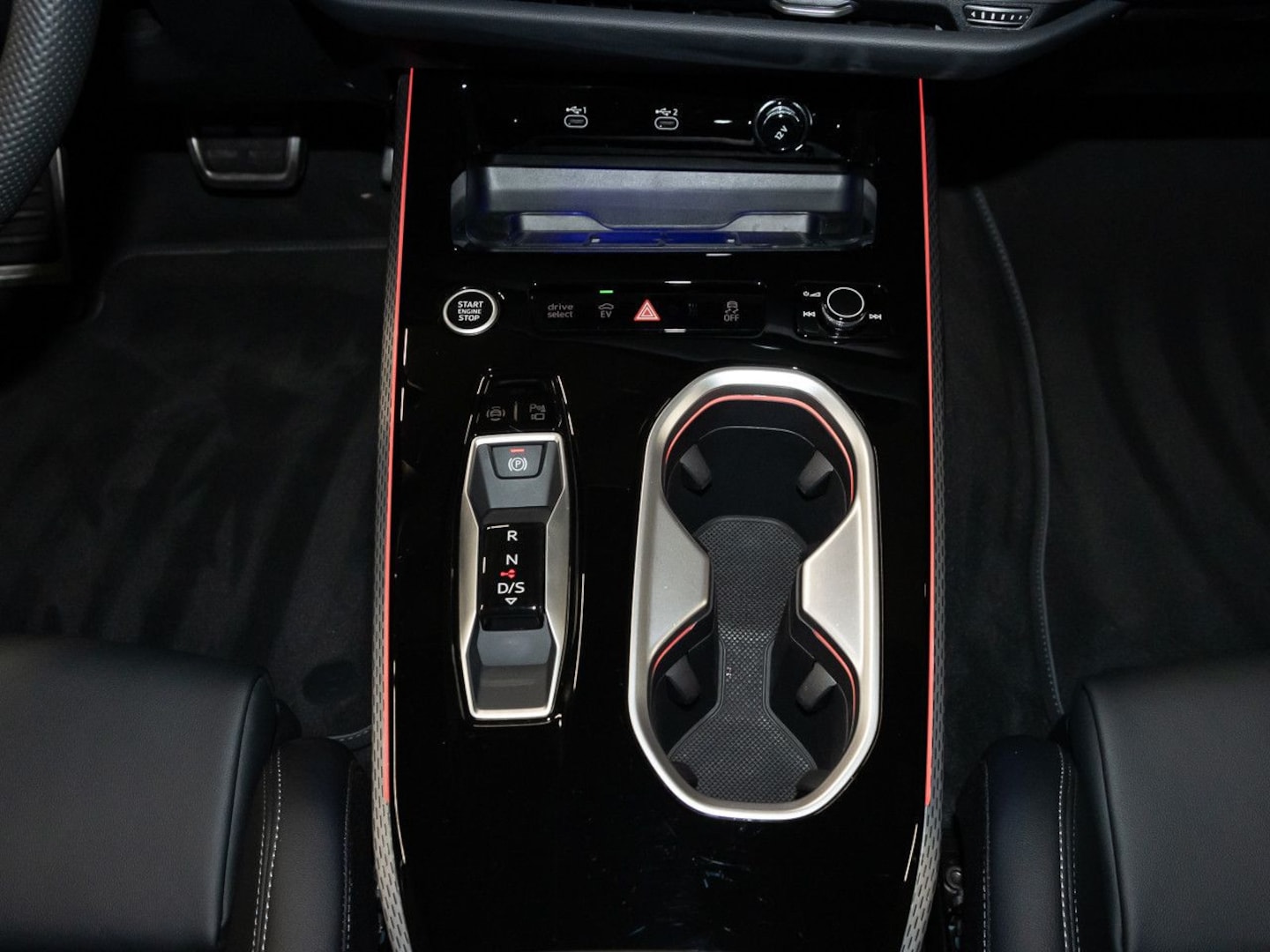 Bild über Audi A6 Avant e-hybrid e-hybrid quattro 270 kW S tronic - für weitere Informationen kontaktieren Sie den Audi Partner