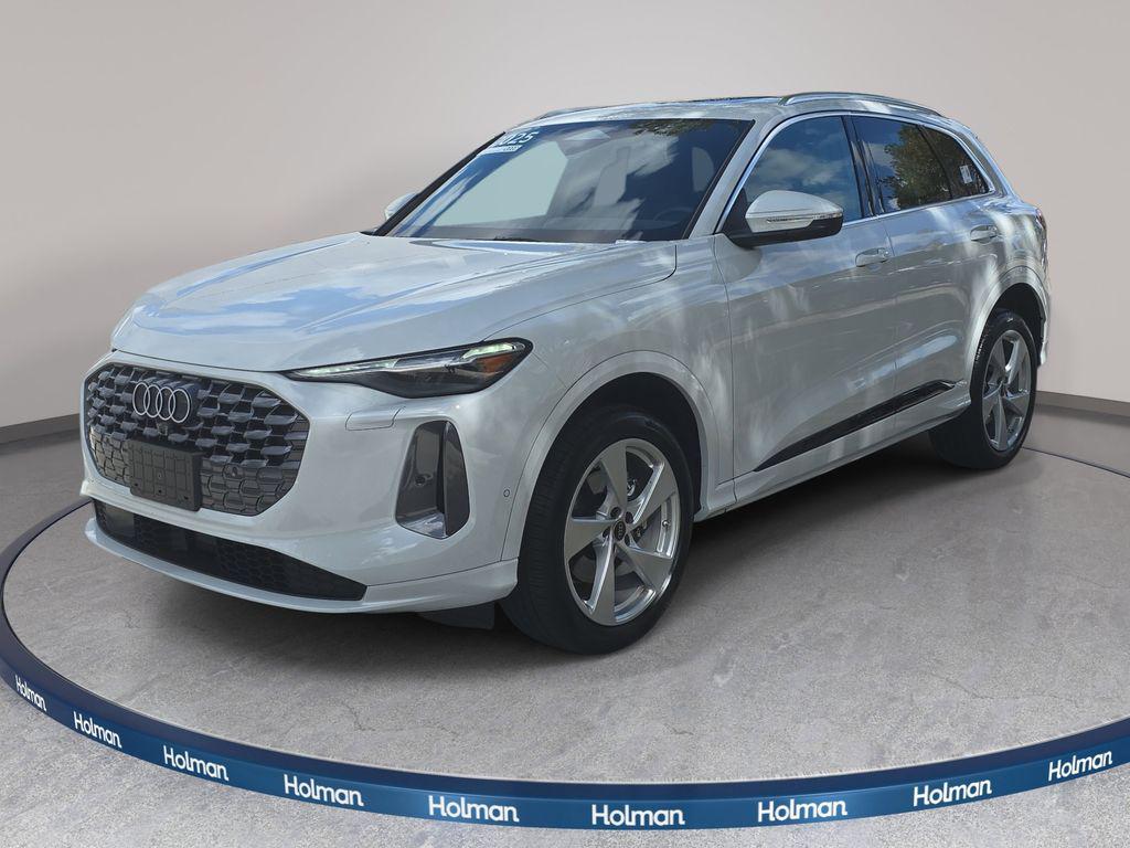 2025 Audi Q5 Premium Plus quattro's photo