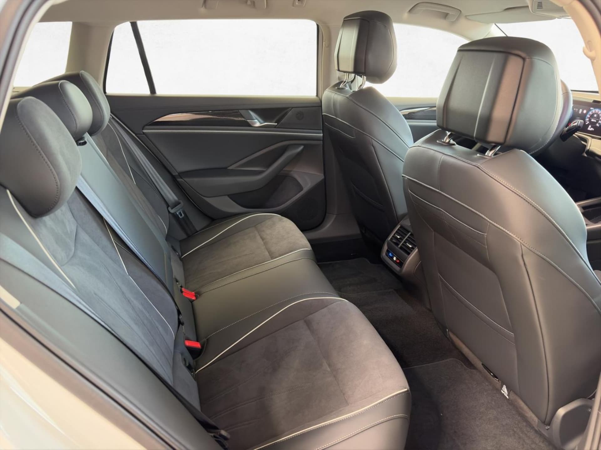 Volkswagen Passat Business
