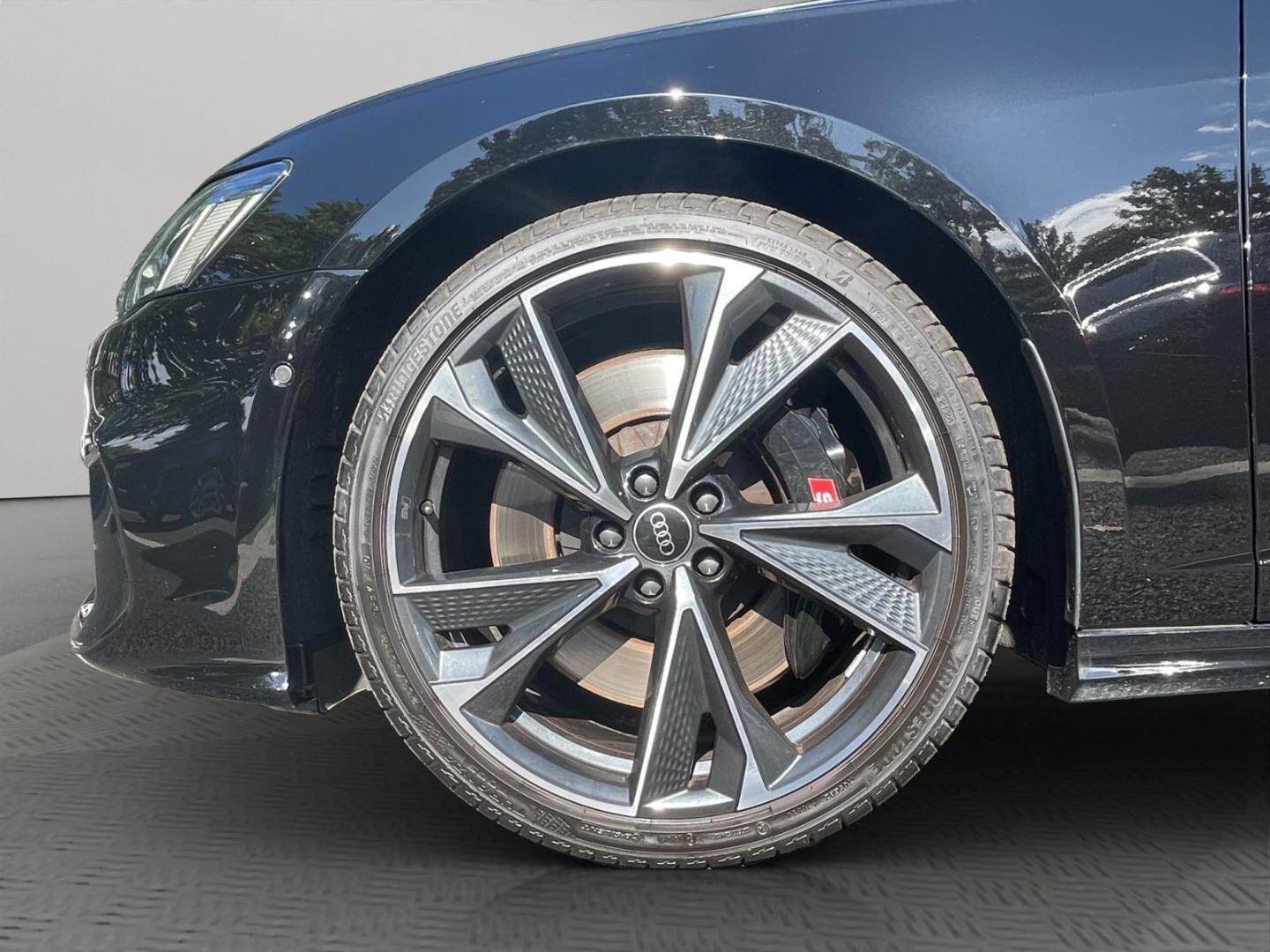 Bild über Audi S6 Avant TDI quattro tiptronic - für weitere Informationen kontaktieren Sie den Audi Partner