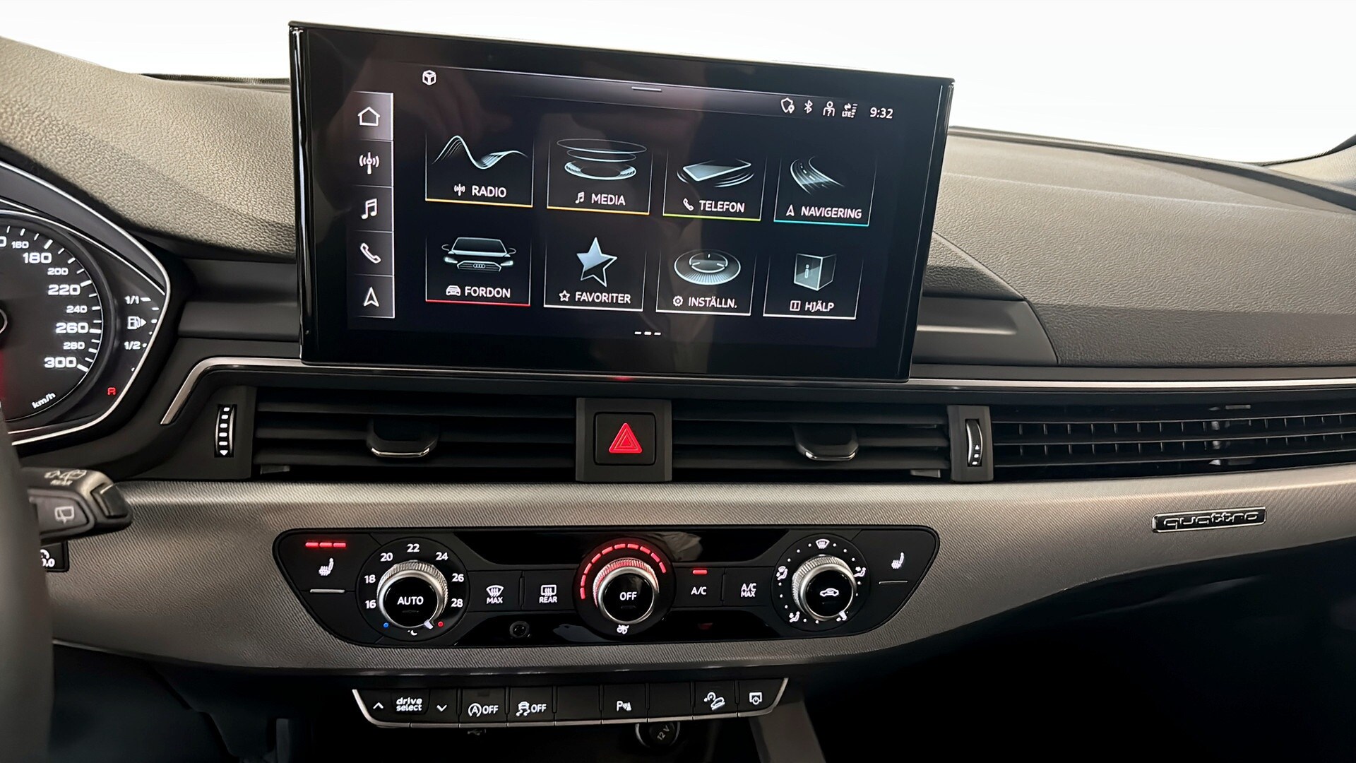 Bild som visar&nbsp;Audi A4 allroad quattro&nbsp;A4 allroad quattro 40 TDI Proline 204 hk S tronic - för mer information kontakta din Audi Partner