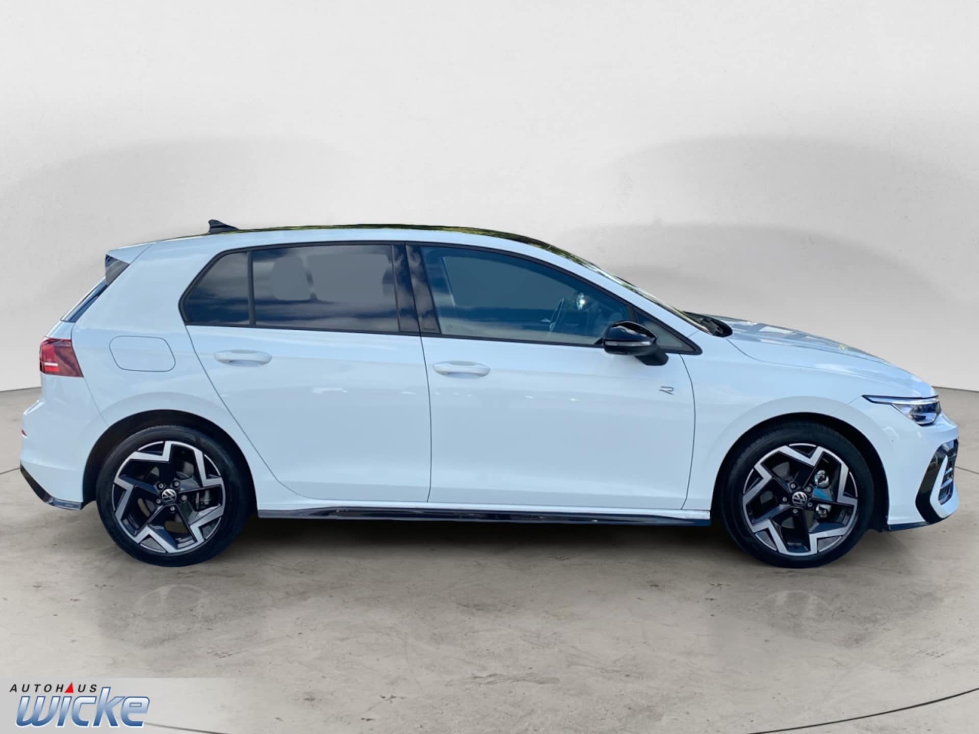 Volkswagen Golf R-Line