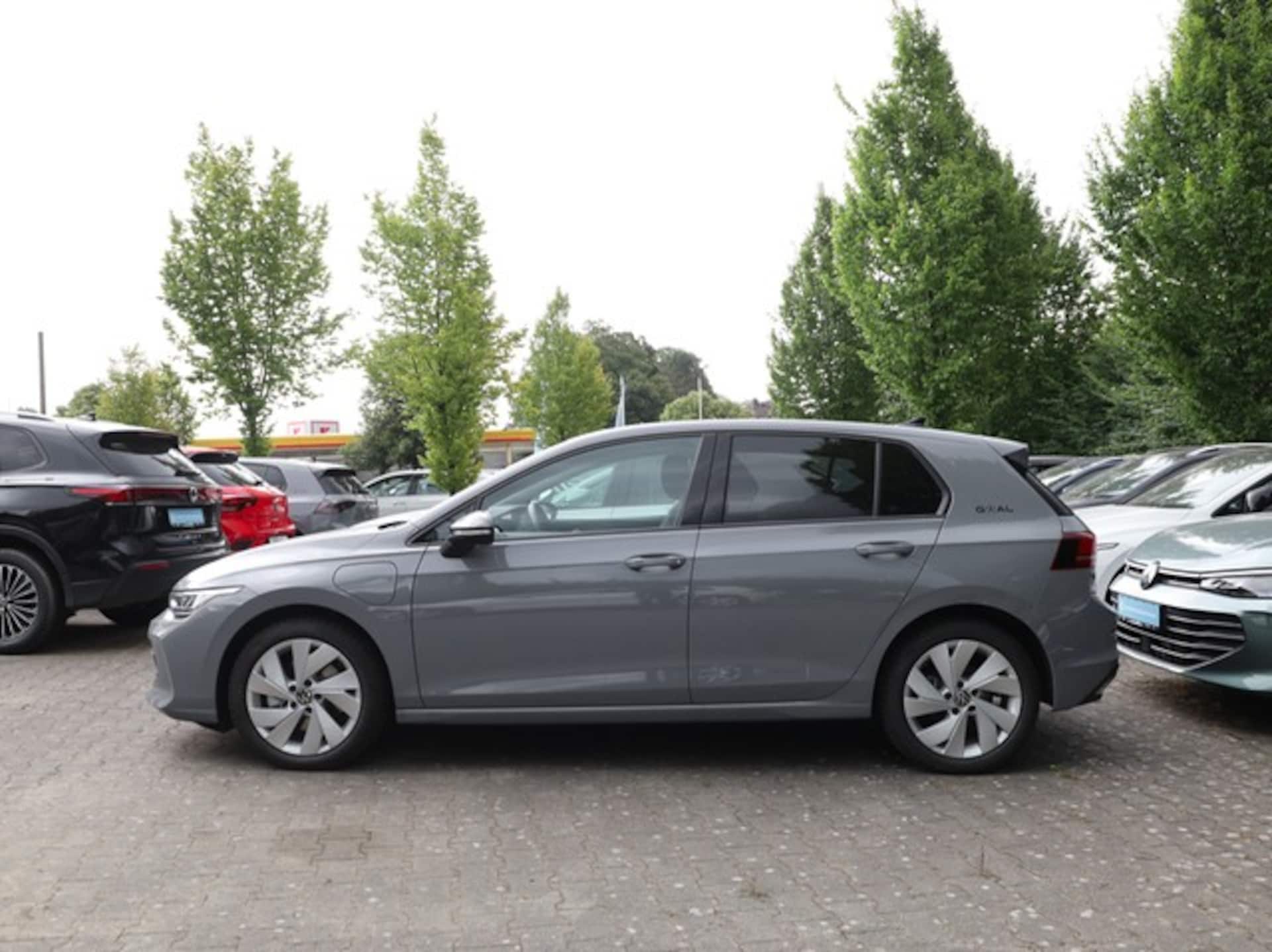 Volkswagen Golf Life
