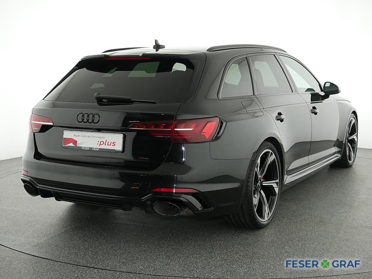 Image about Audi RS 4 Avant RS 4 Avant 331(450) kW(PS) tiptronic
