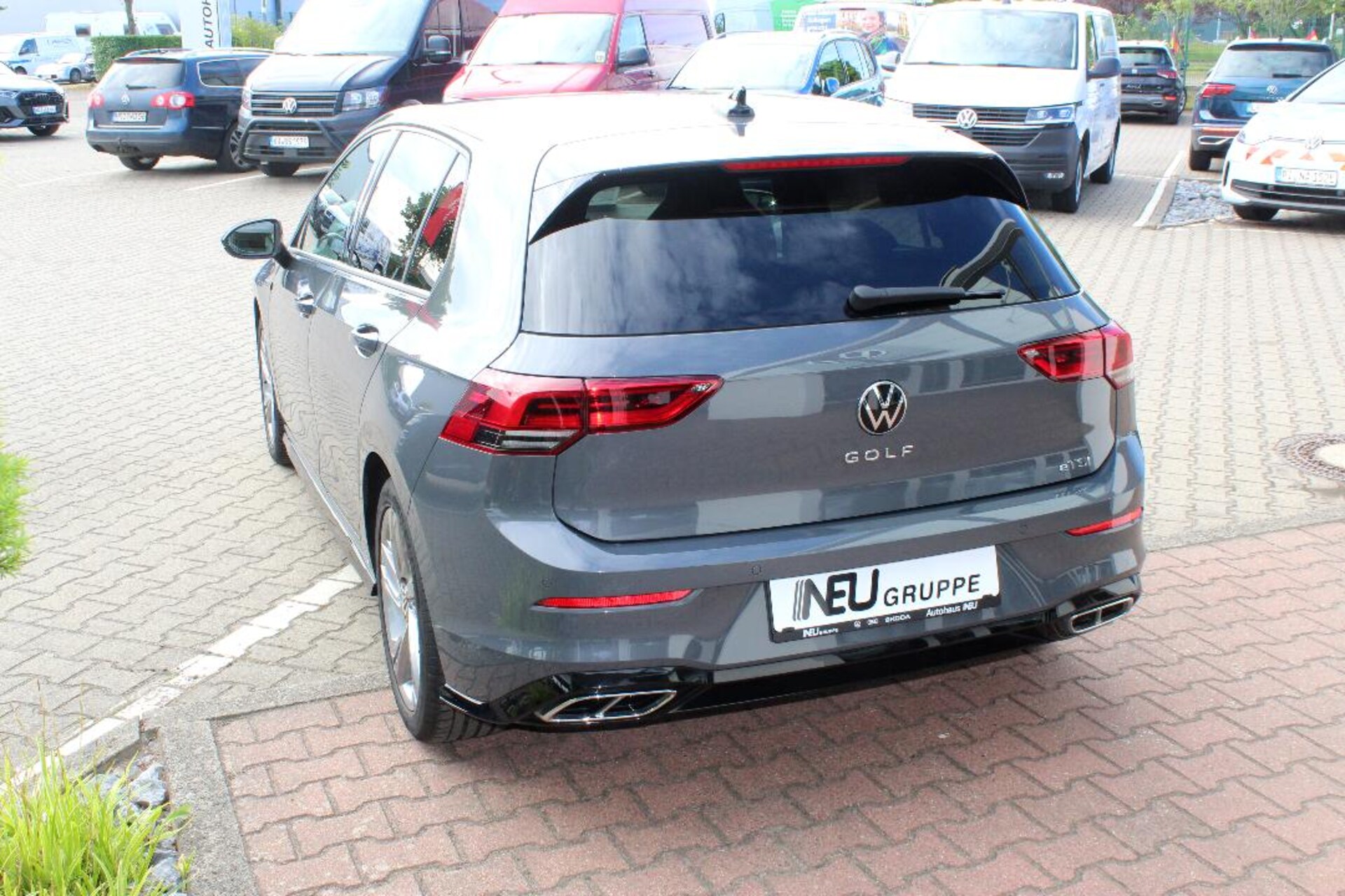Volkswagen Golf R-Line