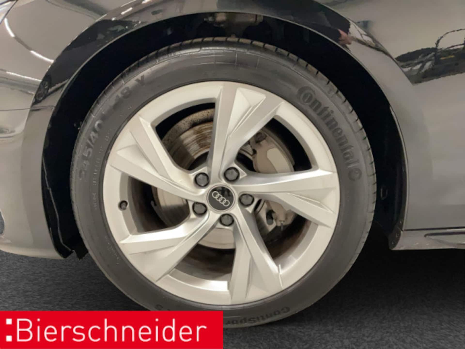 Audi A4 Avant S line