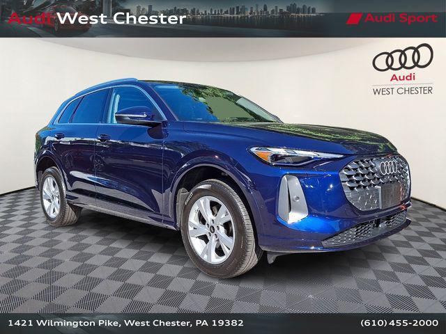 2025 Audi Q5 40 Premium's photo