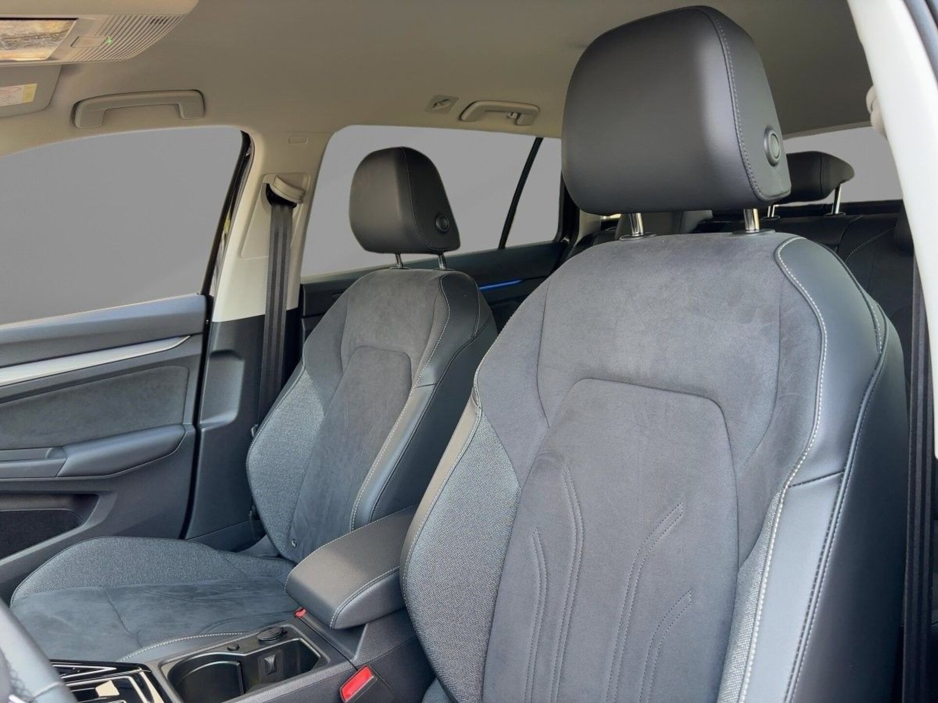 Volkswagen Golf Variant Style