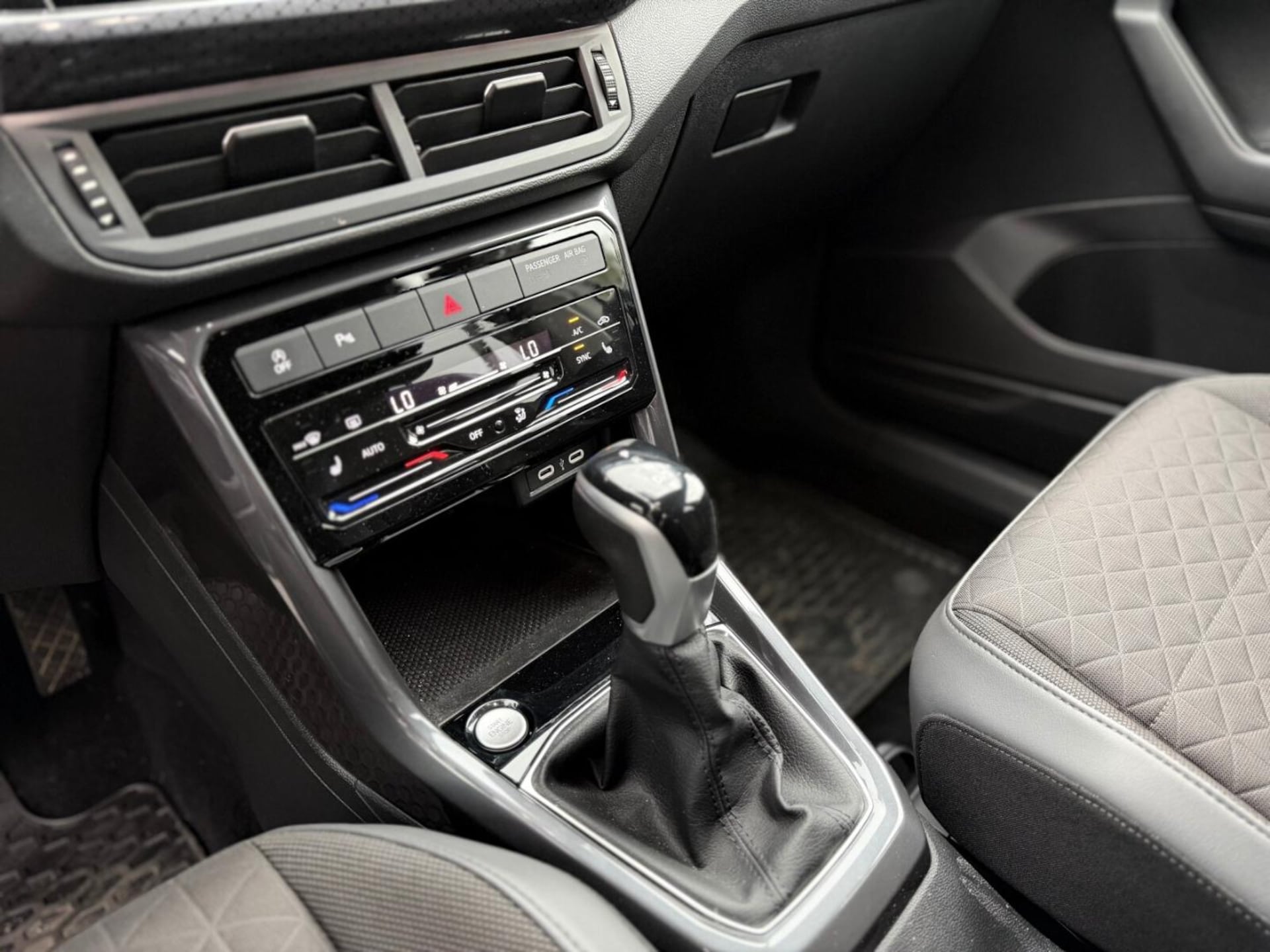 Volkswagen T-Cross Style