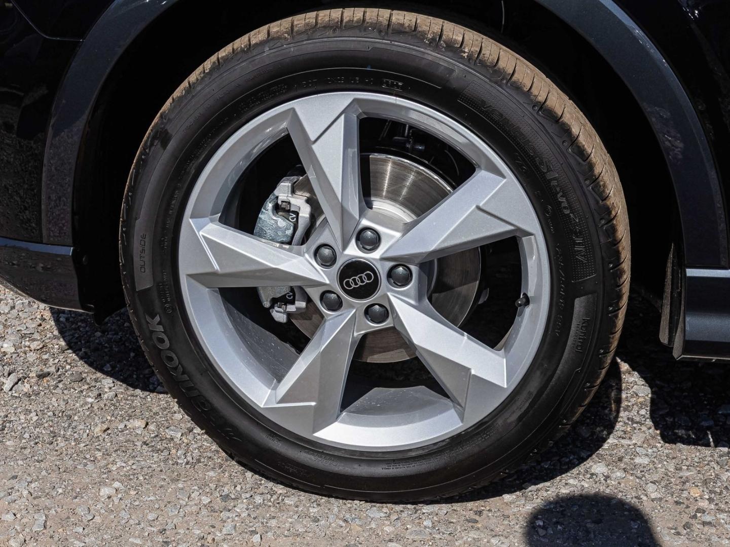 Bild über Audi Q3 TFSI 110 kW S tronic - für weitere Informationen kontaktieren Sie den Audi Partner