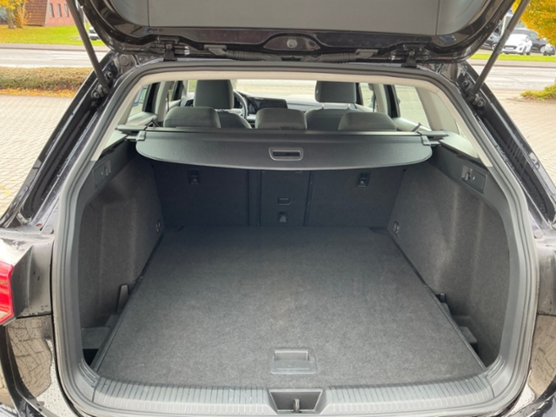 Volkswagen Golf Variant Life