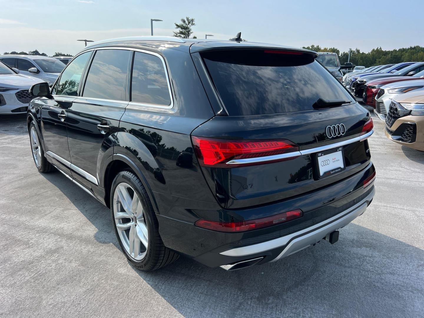 2025 Audi Q7 Premium Plus - Photo 7